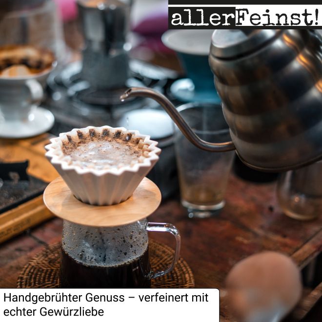 Premium Kaffee Gewürz | Mokka Gewürzmischung | Cappuccino u. Latte Macchiato Topping | arabischer Kaffeegenuss mit Ceylon-Zimt, Kardamom, Vanille, etc. - 80g